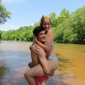 Meet your Posher, Hailey